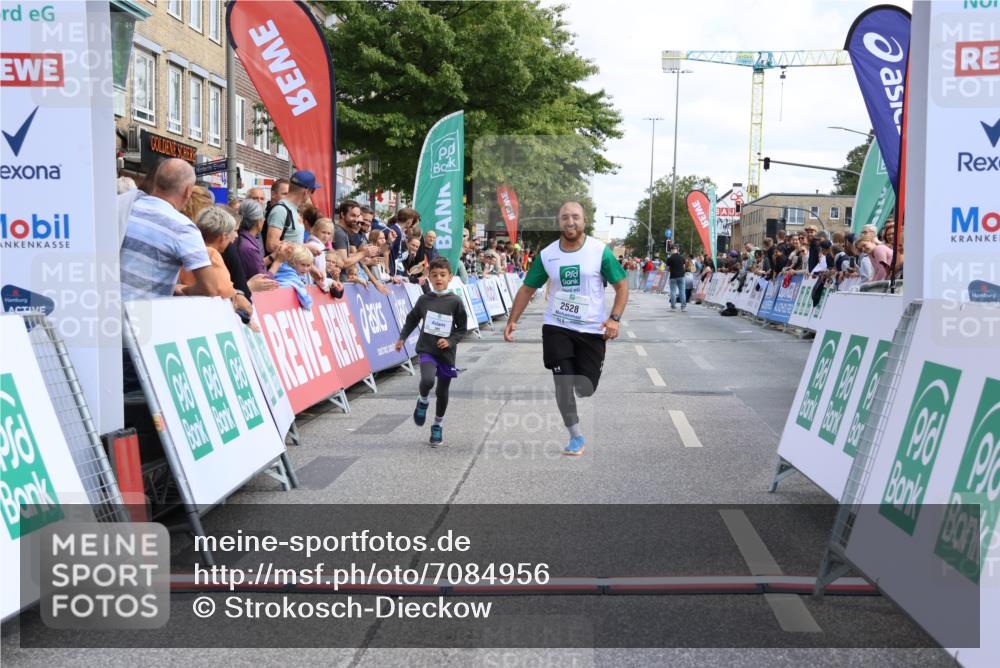 15.09.2024 - PSD Bank Halbmarathon Strokosch-Dieckow http://msf.ph/oto/7084956 15.09.2024 12:27:37 Ziel 2528, 2812, 3288 meine-sportfotos.de