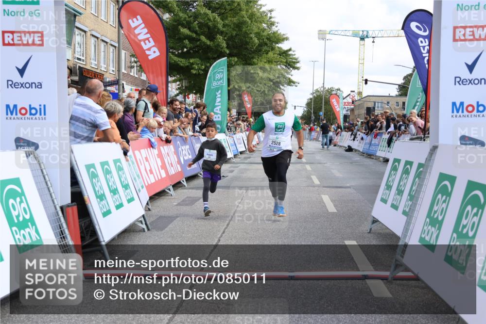 15.09.2024 - PSD Bank Halbmarathon Strokosch-Dieckow http://msf.ph/oto/7085011 15.09.2024 12:27:38 Ziel 2528, 2812, 3288 meine-sportfotos.de