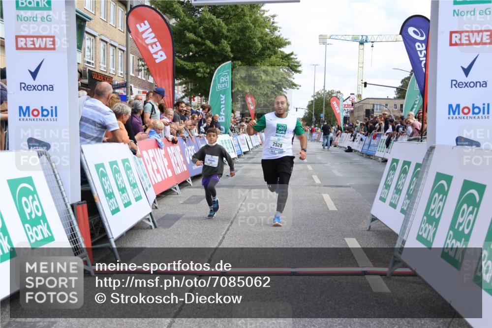 15.09.2024 - PSD Bank Halbmarathon Strokosch-Dieckow http://msf.ph/oto/7085062 15.09.2024 12:27:38 Ziel 2528, 2812, 3288 meine-sportfotos.de