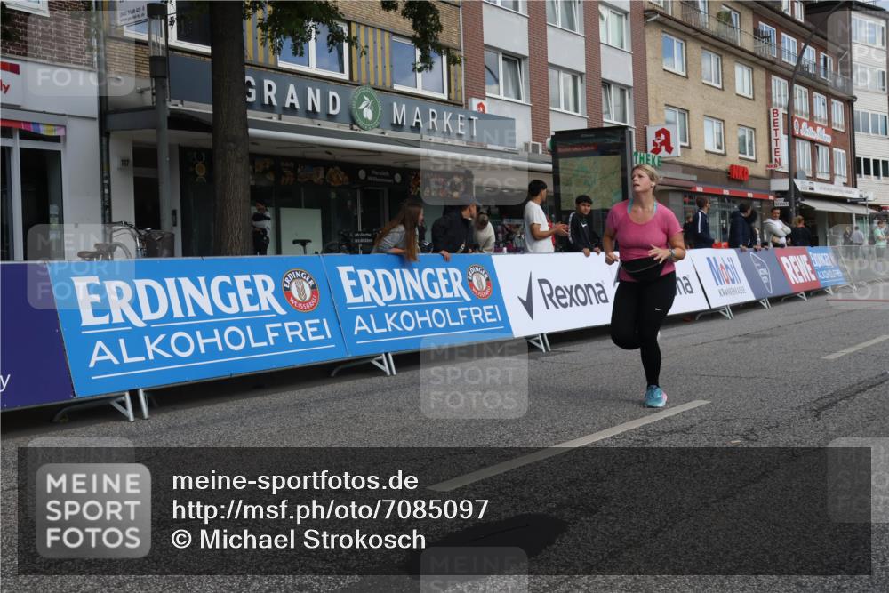 15.09.2024 - PSD Bank Halbmarathon Michael Strokosch http://msf.ph/oto/7085097 15.09.2024 12:32:06 Ziel 2375, 2684, 3104, 3291 meine-sportfotos.de