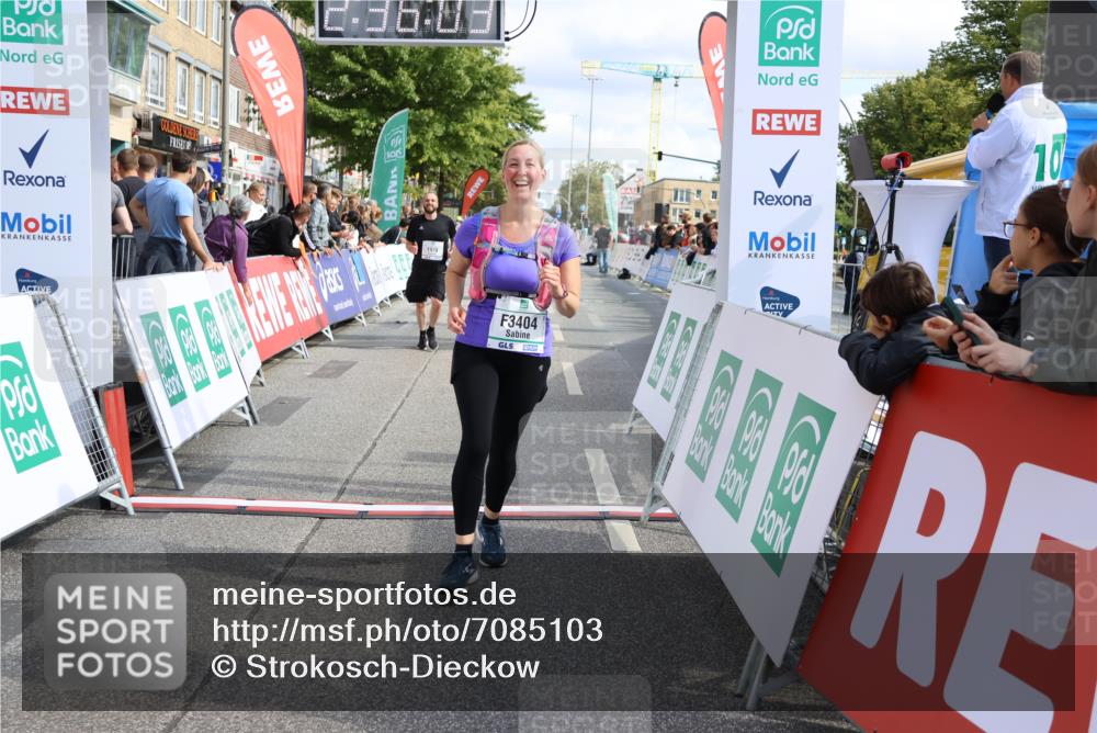 15.09.2024 - PSD Bank Halbmarathon Strokosch-Dieckow http://msf.ph/oto/7085103 15.09.2024 12:36:54 Ziel 1978, 3404, 3411 meine-sportfotos.de