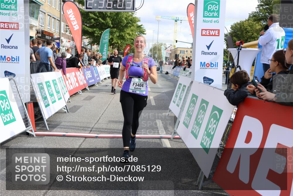 15.09.2024 - PSD Bank Halbmarathon Strokosch-Dieckow http://msf.ph/oto/7085129 15.09.2024 12:36:54 Ziel 1978, 3404, 3411 meine-sportfotos.de