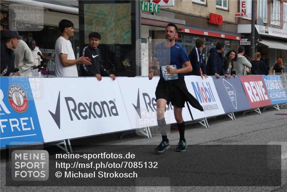 15.09.2024 - PSD Bank Halbmarathon Michael Strokosch http://msf.ph/oto/7085132 15.09.2024 12:32:11 Ziel 2375, 2684, 3104 meine-sportfotos.de