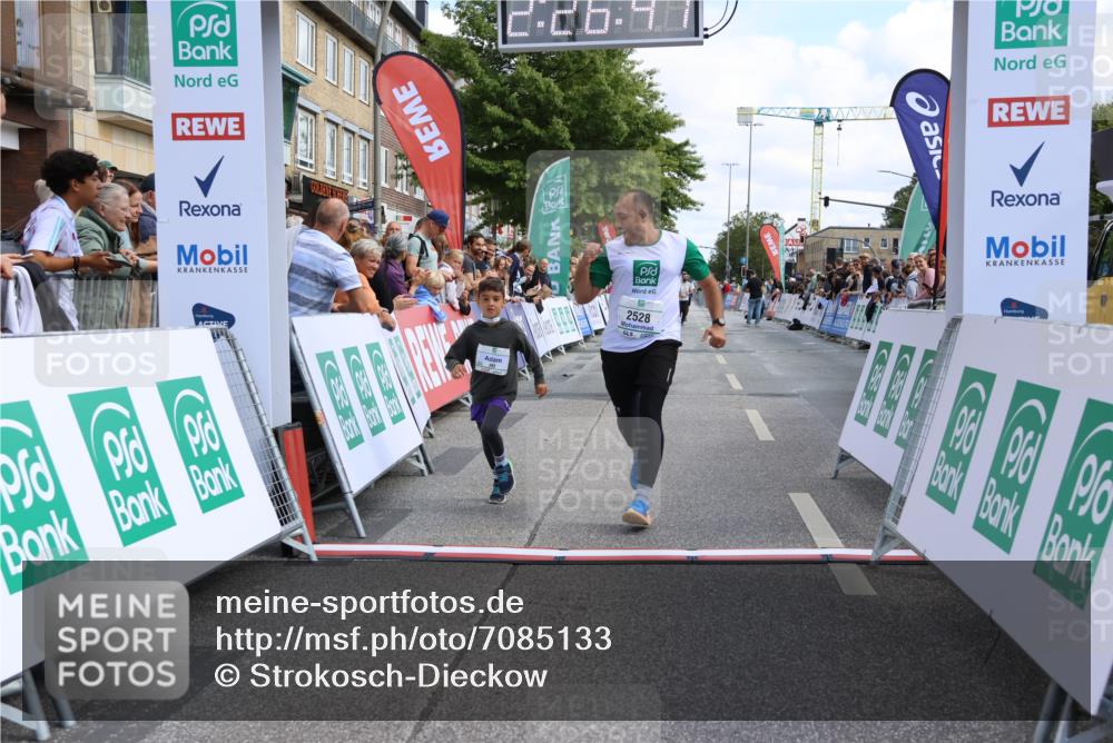 15.09.2024 - PSD Bank Halbmarathon Strokosch-Dieckow http://msf.ph/oto/7085133 15.09.2024 12:27:38 Ziel 2528, 2812, 3288 meine-sportfotos.de