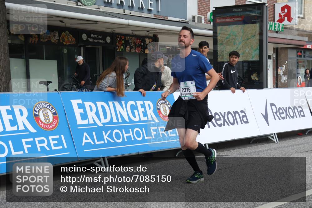 15.09.2024 - PSD Bank Halbmarathon Michael Strokosch http://msf.ph/oto/7085150 15.09.2024 12:32:12 Ziel 2375, 2684, 3104 meine-sportfotos.de