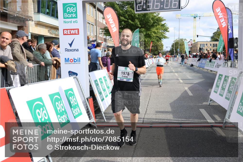 15.09.2024 - PSD Bank Halbmarathon Strokosch-Dieckow http://msf.ph/oto/7085154 15.09.2024 12:36:57 Ziel 1978, 3404, 3411 meine-sportfotos.de