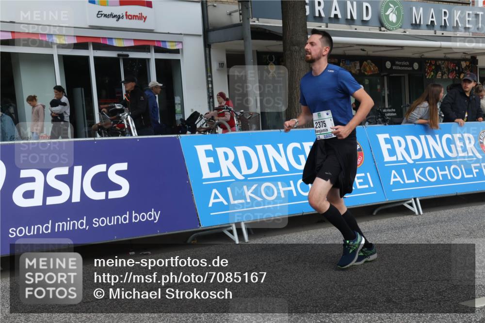 15.09.2024 - PSD Bank Halbmarathon Michael Strokosch http://msf.ph/oto/7085167 15.09.2024 12:32:13 Ziel 2375, 2684, 3104 meine-sportfotos.de