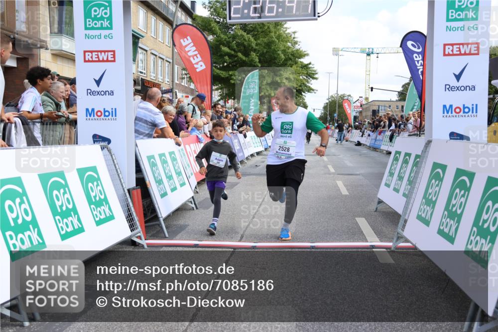15.09.2024 - PSD Bank Halbmarathon Strokosch-Dieckow http://msf.ph/oto/7085186 15.09.2024 12:27:38 Ziel 2528, 2812, 3288 meine-sportfotos.de