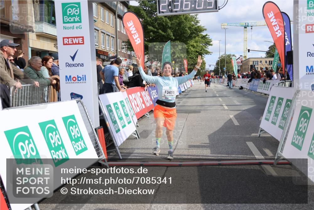 15.09.2024 - PSD Bank Halbmarathon Strokosch-Dieckow http://msf.ph/oto/7085341 15.09.2024 12:37:00 Ziel 1978, 2317, 3404, 3411 meine-sportfotos.de