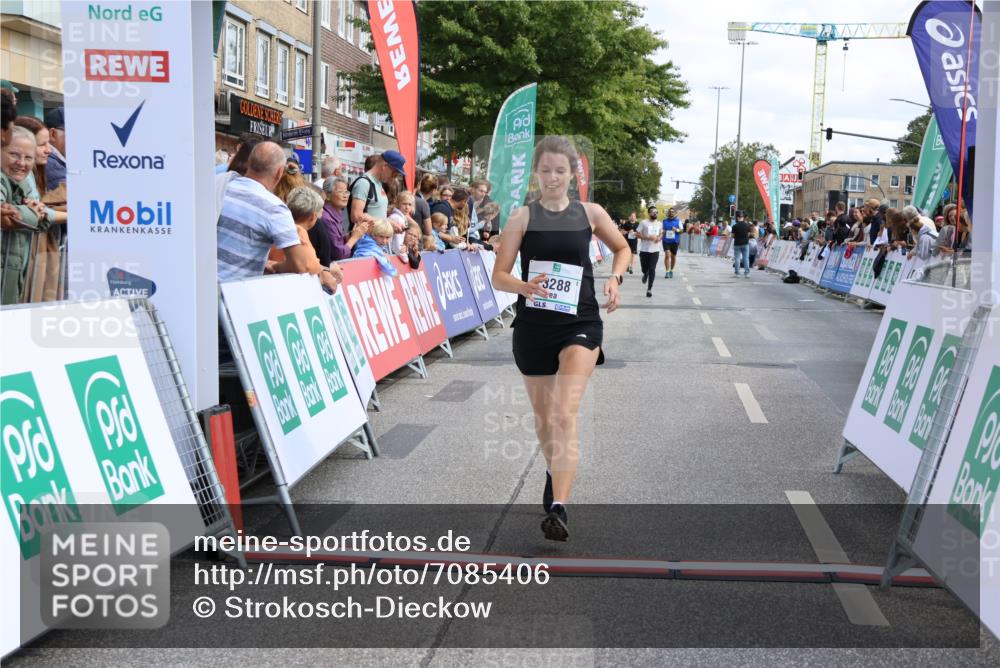 15.09.2024 - PSD Bank Halbmarathon Strokosch-Dieckow http://msf.ph/oto/7085406 15.09.2024 12:27:42 Ziel 2114, 2528, 3288 meine-sportfotos.de