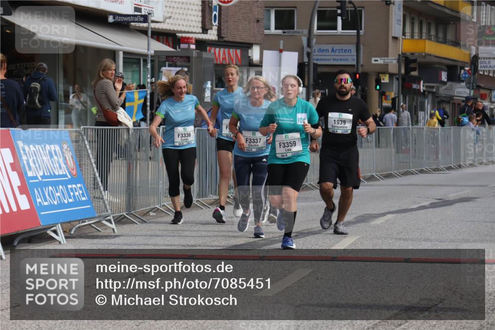 15.09.2024 - PSD Bank Halbmarathon Michael Strokosch http://msf.ph/oto/7085451 15.09.2024 12:33:00 Ziel 1939, 3308, 3336, 3337, 3359, 3463 meine-sportfotos.de