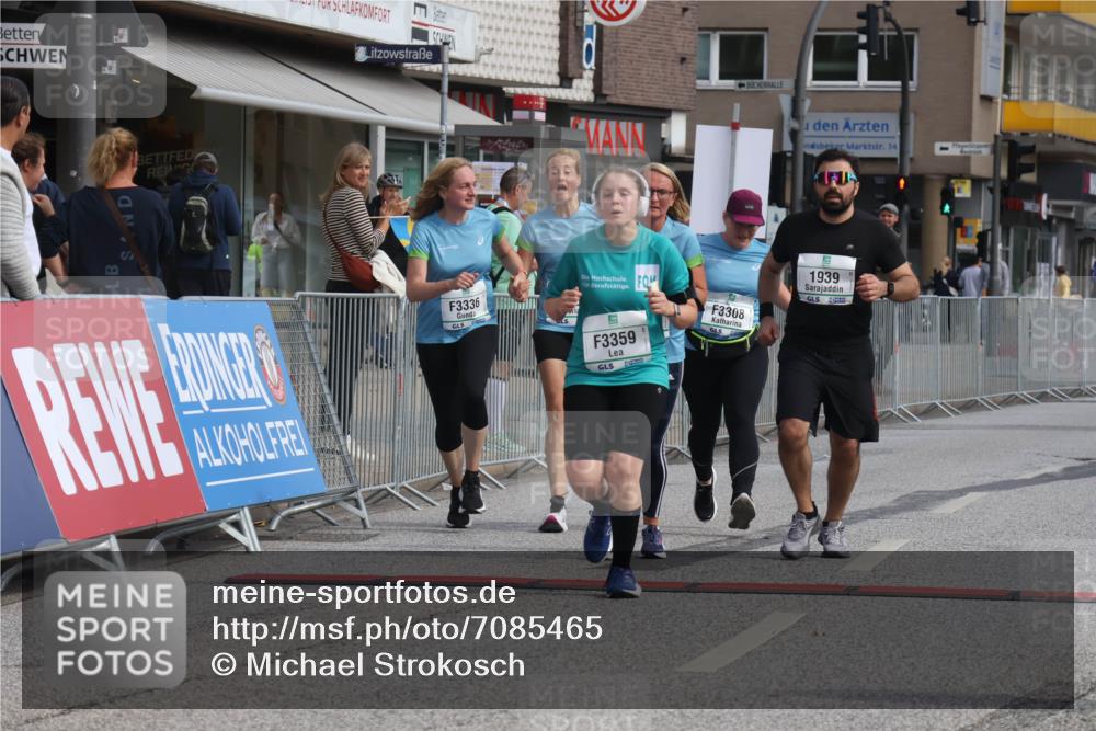15.09.2024 - PSD Bank Halbmarathon Michael Strokosch http://msf.ph/oto/7085465 15.09.2024 12:33:01 Ziel 1939, 3308, 3336, 3337, 3359, 3463 meine-sportfotos.de