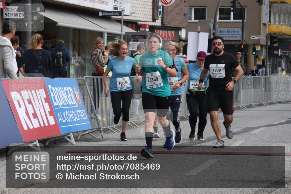 15.09.2024 - PSD Bank Halbmarathon Michael Strokosch http://msf.ph/oto/7085469 15.09.2024 12:33:01 Ziel 1939, 3308, 3336, 3337, 3359, 3463 meine-sportfotos.de