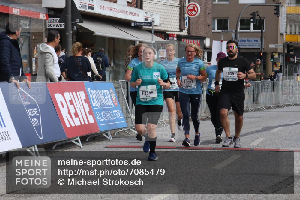 15.09.2024 - PSD Bank Halbmarathon Michael Strokosch http://msf.ph/oto/7085479 15.09.2024 12:33:02 Ziel 1939, 3308, 3336, 3337, 3359, 3463 meine-sportfotos.de