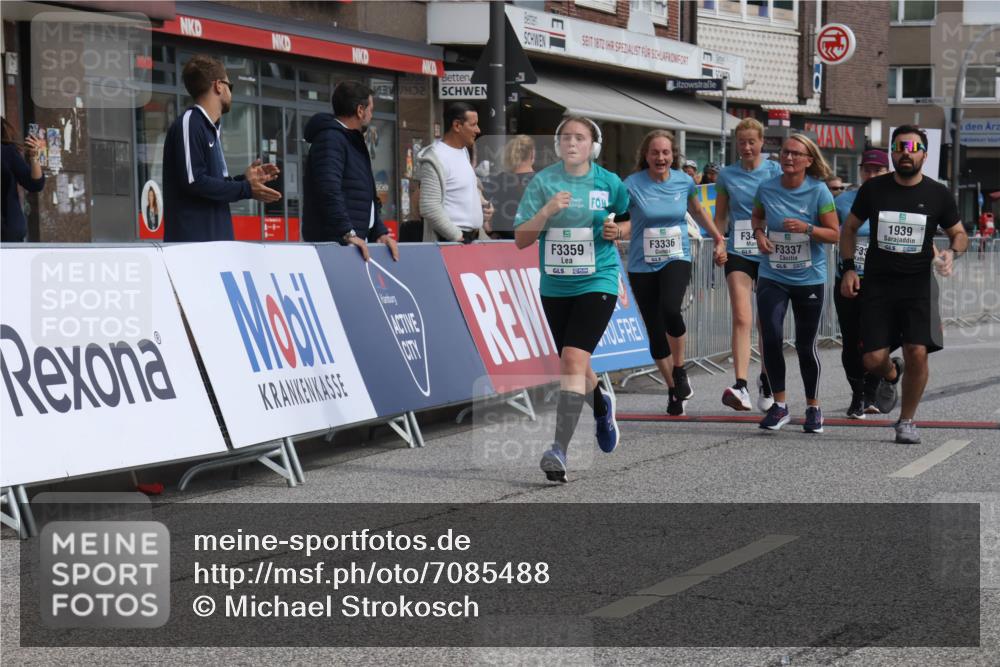 15.09.2024 - PSD Bank Halbmarathon Michael Strokosch http://msf.ph/oto/7085488 15.09.2024 12:33:02 Ziel 1939, 3308, 3336, 3337, 3359, 3463 meine-sportfotos.de