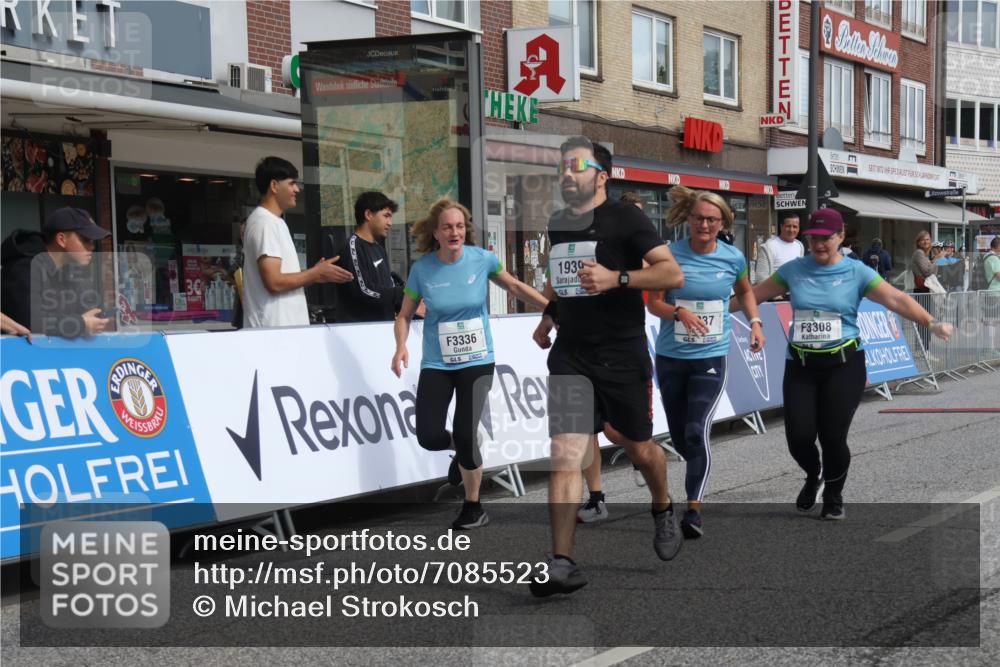 15.09.2024 - PSD Bank Halbmarathon Michael Strokosch http://msf.ph/oto/7085523 15.09.2024 12:33:05 Ziel 1939, 3308, 3336, 3337, 3359, 3463 meine-sportfotos.de
