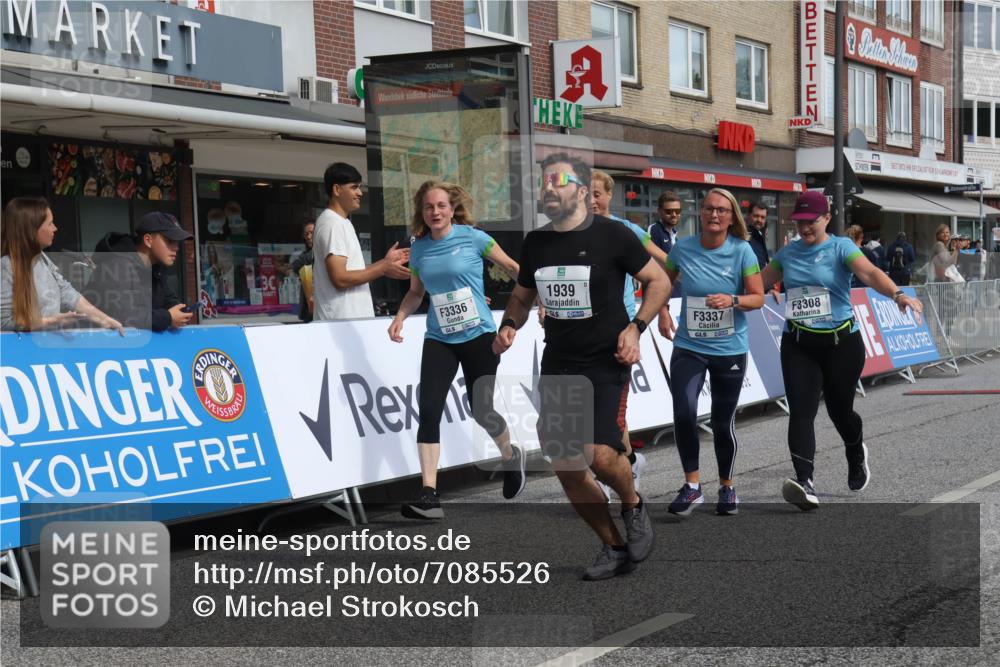 15.09.2024 - PSD Bank Halbmarathon Michael Strokosch http://msf.ph/oto/7085526 15.09.2024 12:33:06 Ziel 1939, 3308, 3336, 3337, 3359, 3463 meine-sportfotos.de