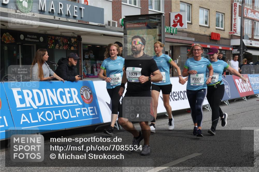 15.09.2024 - PSD Bank Halbmarathon Michael Strokosch http://msf.ph/oto/7085534 15.09.2024 12:33:06 Ziel 1939, 3308, 3336, 3337, 3359, 3463 meine-sportfotos.de
