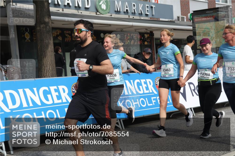 15.09.2024 - PSD Bank Halbmarathon Michael Strokosch http://msf.ph/oto/7085554 15.09.2024 12:33:07 Ziel 1939, 3308, 3336, 3337, 3359, 3463 meine-sportfotos.de