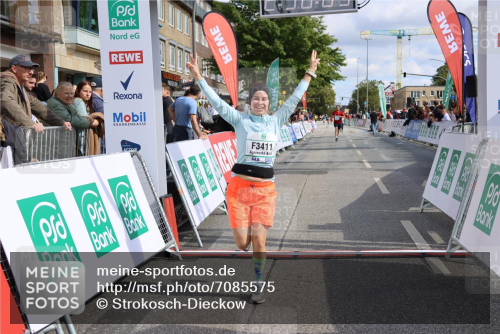 15.09.2024 - PSD Bank Halbmarathon Strokosch-Dieckow http://msf.ph/oto/7085575 15.09.2024 12:37:00 Ziel 1978, 2317, 3404, 3411 meine-sportfotos.de