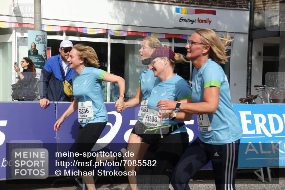15.09.2024 - PSD Bank Halbmarathon Michael Strokosch http://msf.ph/oto/7085582 15.09.2024 12:33:08 Ziel 1939, 3308, 3336, 3337, 3359, 3463 meine-sportfotos.de