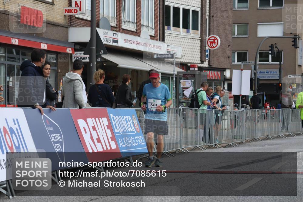 15.09.2024 - PSD Bank Halbmarathon Michael Strokosch http://msf.ph/oto/7085615 15.09.2024 12:33:26 Ziel 2331, 3107 meine-sportfotos.de
