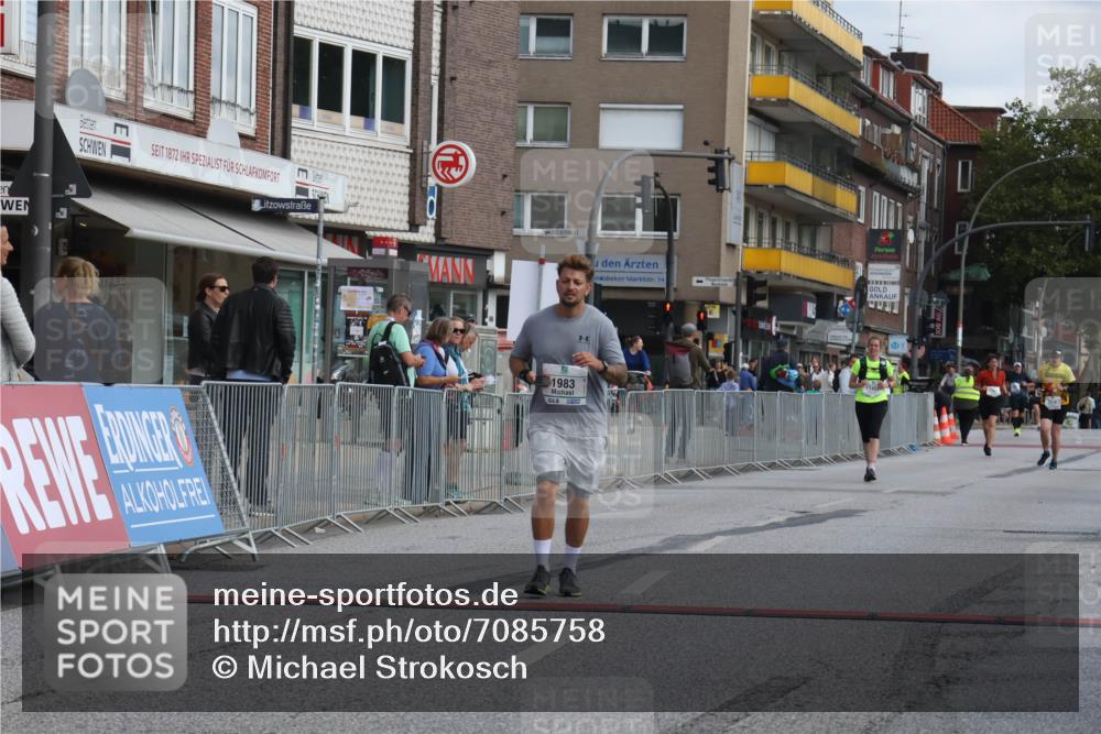 15.09.2024 - PSD Bank Halbmarathon Michael Strokosch http://msf.ph/oto/7085758 15.09.2024 12:33:37 Ziel 1983, 2331, 3107 meine-sportfotos.de