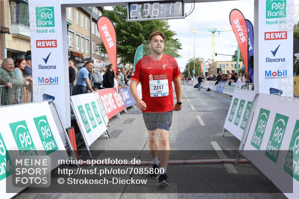 15.09.2024 - PSD Bank Halbmarathon Strokosch-Dieckow http://msf.ph/oto/7085800 15.09.2024 12:37:08 Ziel 1978, 2317, 3411 meine-sportfotos.de