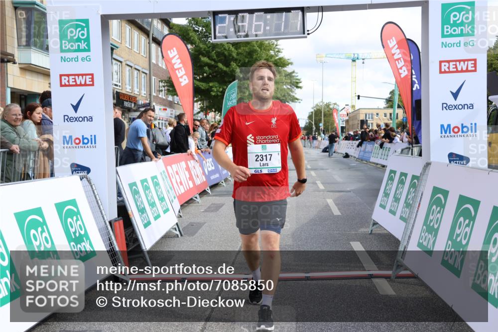15.09.2024 - PSD Bank Halbmarathon Strokosch-Dieckow http://msf.ph/oto/7085850 15.09.2024 12:37:08 Ziel 1978, 2317, 3411 meine-sportfotos.de