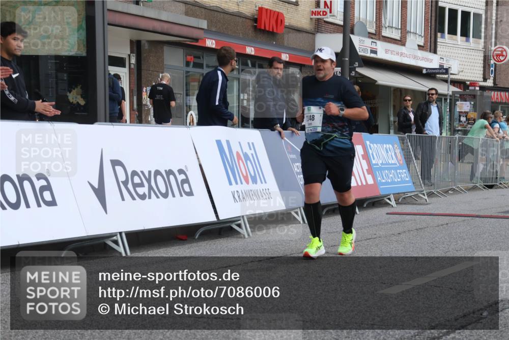 15.09.2024 - PSD Bank Halbmarathon Michael Strokosch http://msf.ph/oto/7086006 15.09.2024 12:34:09 Ziel 2348 meine-sportfotos.de