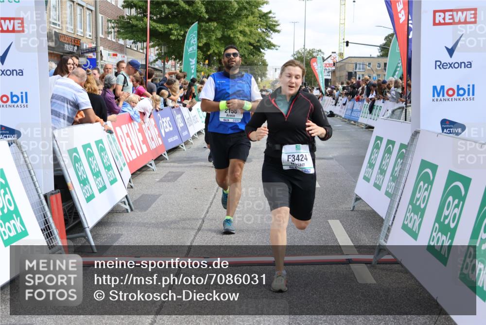 15.09.2024 - PSD Bank Halbmarathon Strokosch-Dieckow http://msf.ph/oto/7086031 15.09.2024 12:27:55 Ziel 2114, 2156, 2309, 3288, 3424 meine-sportfotos.de