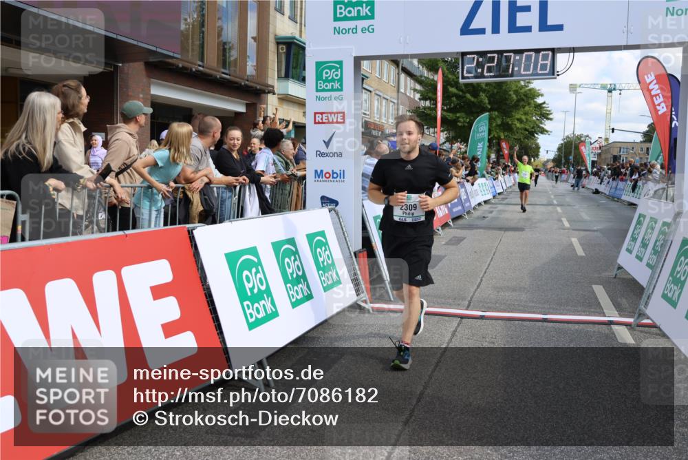 15.09.2024 - PSD Bank Halbmarathon Strokosch-Dieckow http://msf.ph/oto/7086182 15.09.2024 12:27:59 Ziel 2114, 2156, 2309, 2360, 3424 meine-sportfotos.de