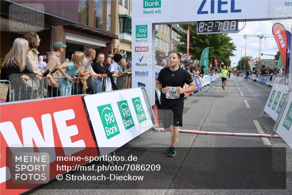 15.09.2024 - PSD Bank Halbmarathon Strokosch-Dieckow http://msf.ph/oto/7086209 15.09.2024 12:27:59 Ziel 2114, 2156, 2309, 2360, 3424 meine-sportfotos.de