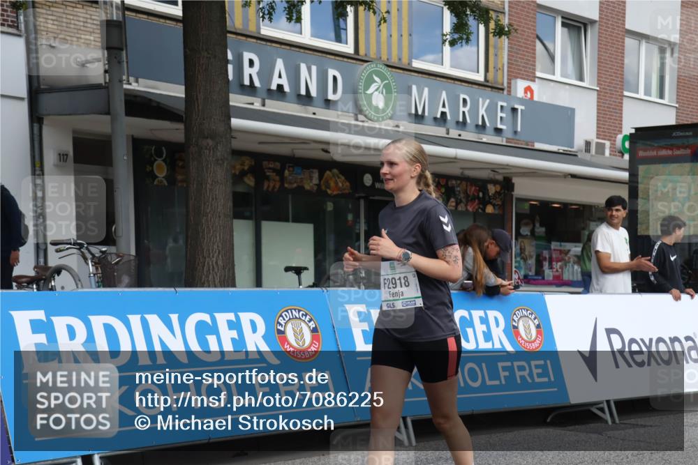 15.09.2024 - PSD Bank Halbmarathon Michael Strokosch http://msf.ph/oto/7086225 15.09.2024 12:34:26 Ziel 1716, 2918, 3409 meine-sportfotos.de