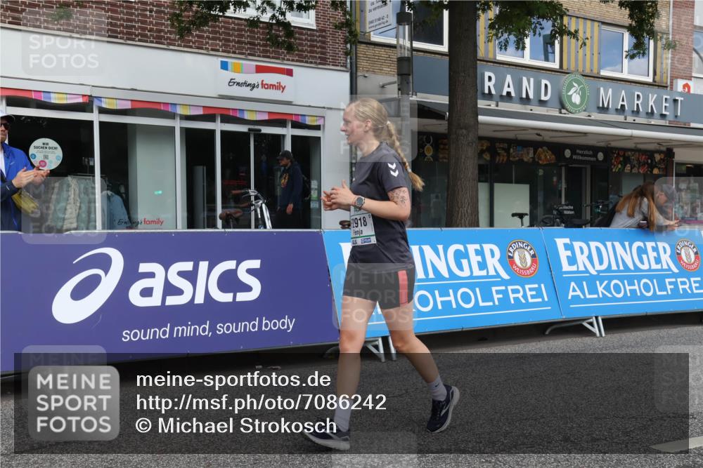 15.09.2024 - PSD Bank Halbmarathon Michael Strokosch http://msf.ph/oto/7086242 15.09.2024 12:34:26 Ziel 1716, 2918, 3409 meine-sportfotos.de