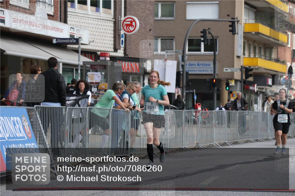 15.09.2024 - PSD Bank Halbmarathon Michael Strokosch http://msf.ph/oto/7086260 15.09.2024 12:34:34 Ziel 3251 meine-sportfotos.de