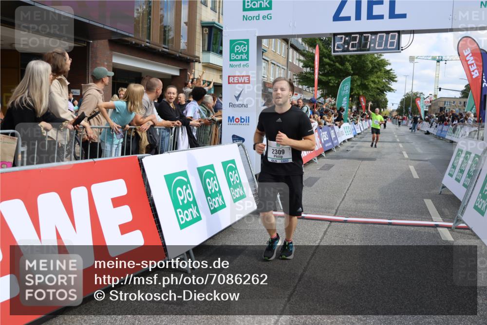 15.09.2024 - PSD Bank Halbmarathon Strokosch-Dieckow http://msf.ph/oto/7086262 15.09.2024 12:27:59 Ziel 2114, 2156, 2309, 2360, 3424 meine-sportfotos.de