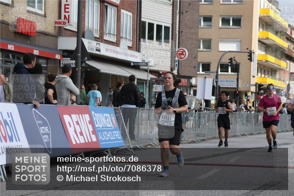 15.09.2024 - PSD Bank Halbmarathon Michael Strokosch http://msf.ph/oto/7086378 15.09.2024 12:34:42 Ziel 2438, 2444, 3151, 3251, 3273, 3485 meine-sportfotos.de