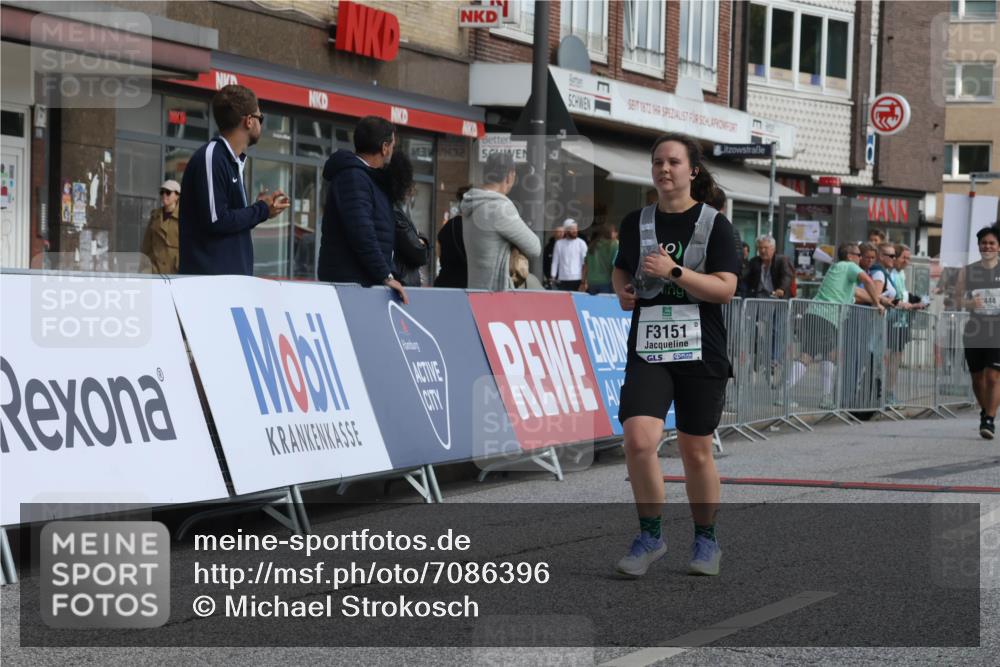 15.09.2024 - PSD Bank Halbmarathon Michael Strokosch http://msf.ph/oto/7086396 15.09.2024 12:34:44 Ziel 2438, 2444, 3151, 3251, 3273, 3485 meine-sportfotos.de