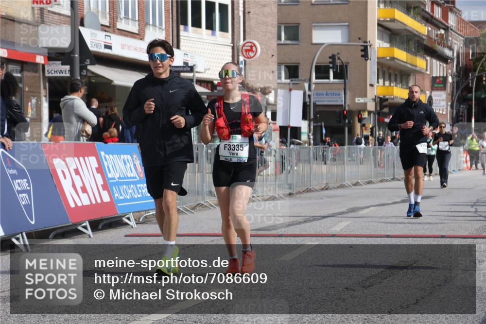 15.09.2024 - PSD Bank Halbmarathon Michael Strokosch http://msf.ph/oto/7086609 15.09.2024 12:35:09 Ziel 2207, 2324, 3335 meine-sportfotos.de