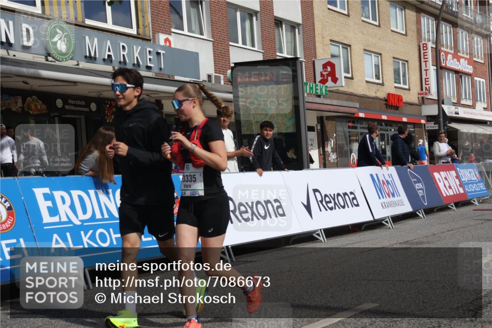 15.09.2024 - PSD Bank Halbmarathon Michael Strokosch http://msf.ph/oto/7086673 15.09.2024 12:35:13 Ziel 2207, 2324, 3300, 3335 meine-sportfotos.de