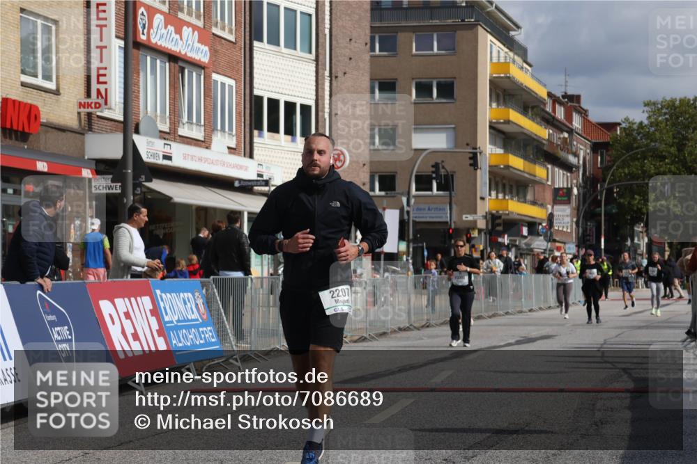 15.09.2024 - PSD Bank Halbmarathon Michael Strokosch http://msf.ph/oto/7086689 15.09.2024 12:35:14 Ziel 2207, 2324, 3300, 3335 meine-sportfotos.de