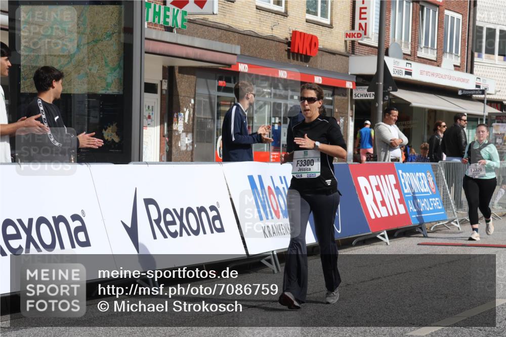 15.09.2024 - PSD Bank Halbmarathon Michael Strokosch http://msf.ph/oto/7086759 15.09.2024 12:35:22 Ziel 2207, 3071, 3178, 3300, 3329, 3468 meine-sportfotos.de