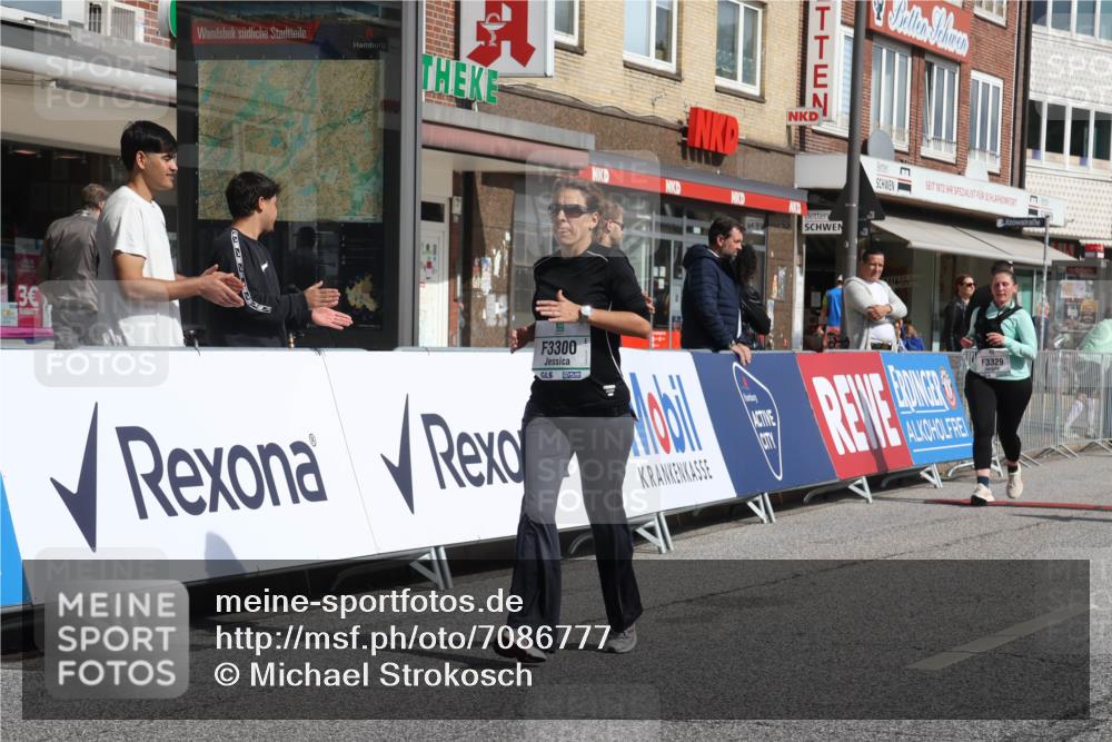 15.09.2024 - PSD Bank Halbmarathon Michael Strokosch http://msf.ph/oto/7086777 15.09.2024 12:35:22 Ziel 2207, 3071, 3178, 3300, 3329, 3468 meine-sportfotos.de