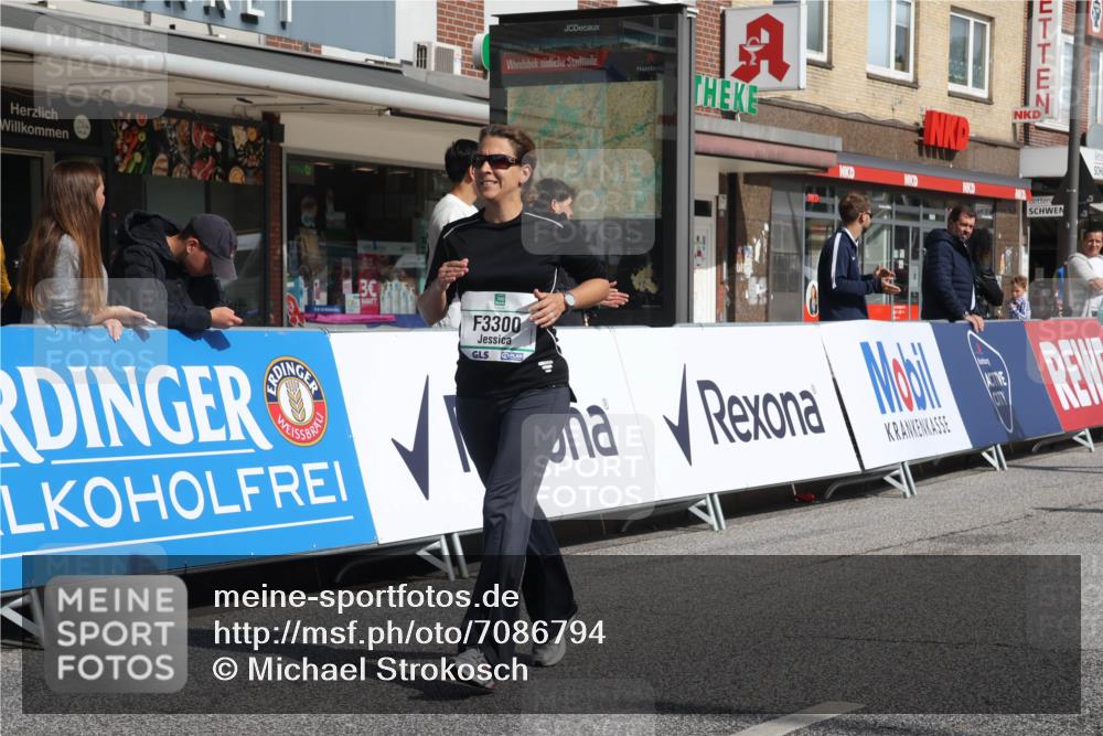 15.09.2024 - PSD Bank Halbmarathon Michael Strokosch http://msf.ph/oto/7086794 15.09.2024 12:35:23 Ziel 2207, 3071, 3178, 3300, 3329, 3468 meine-sportfotos.de