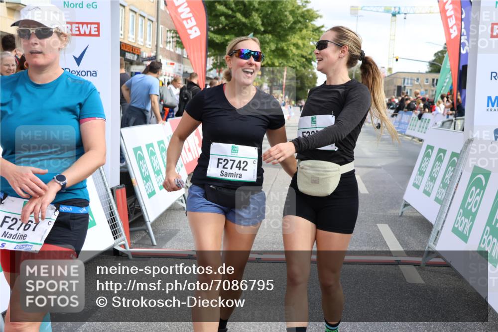 15.09.2024 - PSD Bank Halbmarathon Strokosch-Dieckow http://msf.ph/oto/7086795 15.09.2024 12:37:45 Ziel 2742, 2761, 3386 meine-sportfotos.de