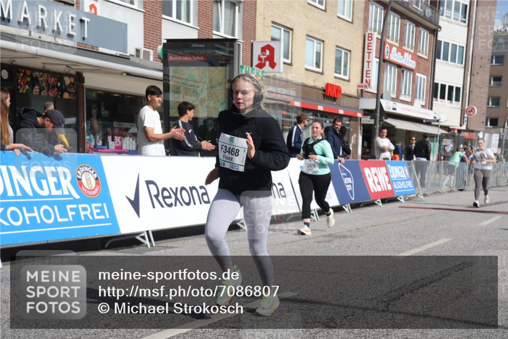 15.09.2024 - PSD Bank Halbmarathon Michael Strokosch http://msf.ph/oto/7086807 15.09.2024 12:35:25 Ziel 1504, 2207, 2257, 2286, 3071, 3178, 3300, 3329, 3468 meine-sportfotos.de