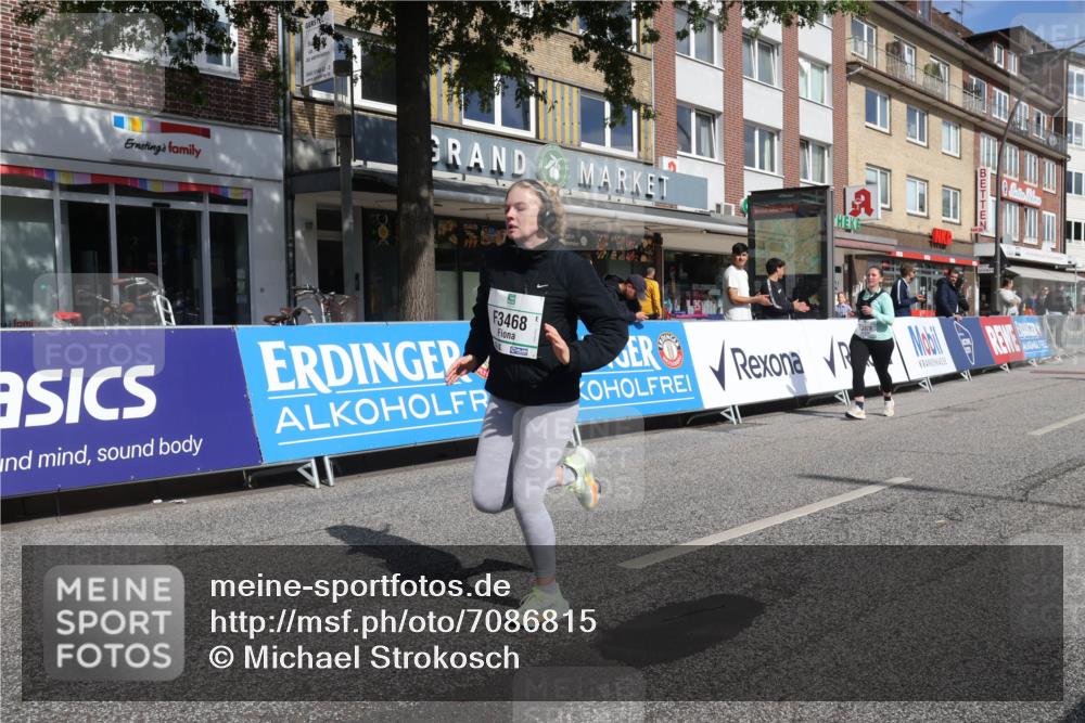 15.09.2024 - PSD Bank Halbmarathon Michael Strokosch http://msf.ph/oto/7086815 15.09.2024 12:35:26 Ziel 1504, 1895, 2257, 2286, 3071, 3178, 3300, 3329, 3468 meine-sportfotos.de