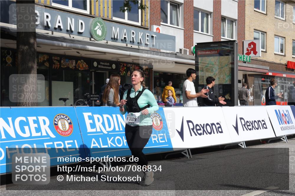 15.09.2024 - PSD Bank Halbmarathon Michael Strokosch http://msf.ph/oto/7086834 15.09.2024 12:35:27 Ziel 1504, 1895, 2257, 2286, 3071, 3178, 3300, 3329, 3468 meine-sportfotos.de