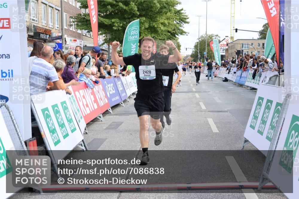 15.09.2024 - PSD Bank Halbmarathon Strokosch-Dieckow http://msf.ph/oto/7086838 15.09.2024 12:28:14 Ziel 1858, 2360, 2420, 3284 meine-sportfotos.de
